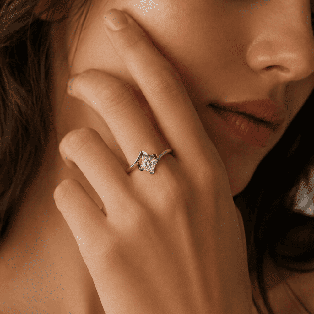 Graceful Wave Solitaire 0.5CT Lab Grown Moissanite Diamond Ring