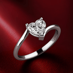 Hearteye Sparkle 1CT Lab Grown Moissanite Ring